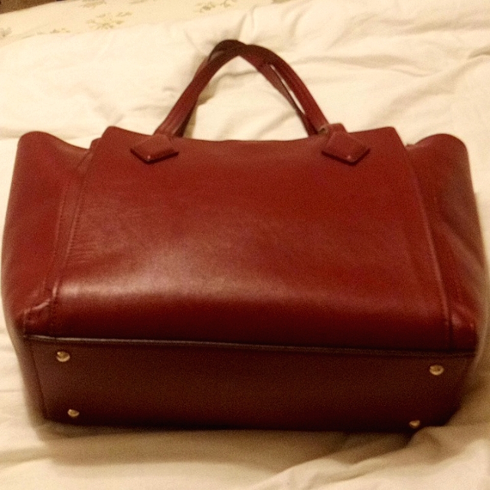 EUC💕NINE WEST LARGE CORDOBIN RED 3 COMPARTMENT TOTE BAG! - Picture 2 of 6